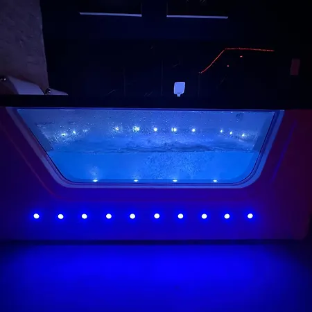 Roomandx-loveroom-caen-bayeux Nyaraló Le Fresne-Camilly