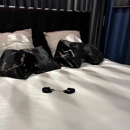 Roomandx-loveroom-caen-bayeux