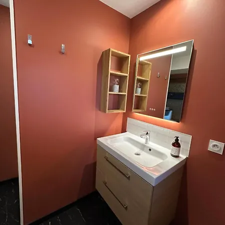 Roomandx-loveroom-caen-bayeux Дом отдыха Le Fresne-Camilly