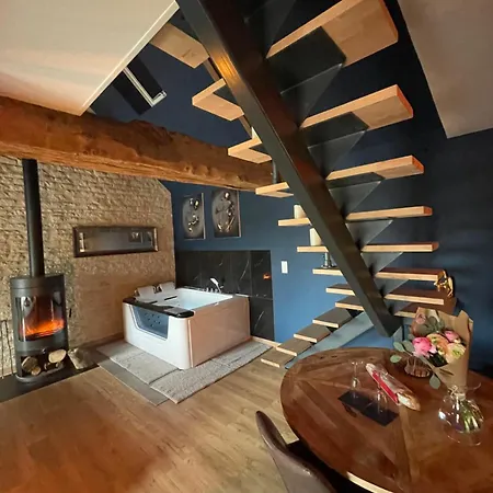 Roomandx-loveroom-caen-bayeux 度假居 *