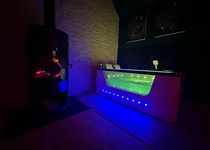 בית נופש Roomandx-loveroom-caen-bayeux